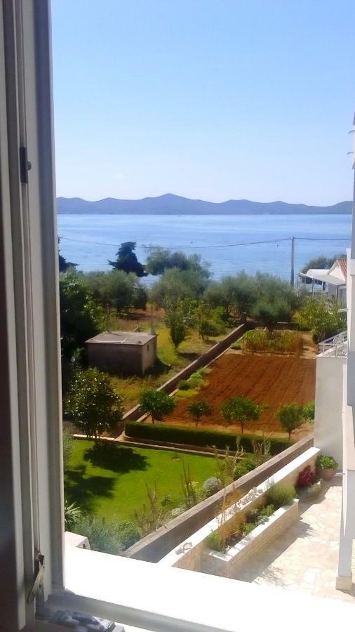 Apartment Yelena Rose West Zadar Buitenkant foto