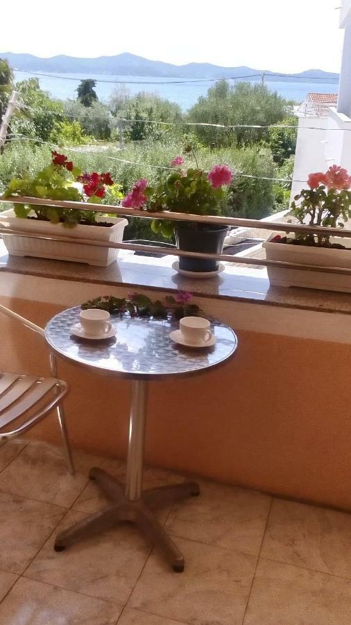 Apartment Yelena Rose West Zadar Buitenkant foto